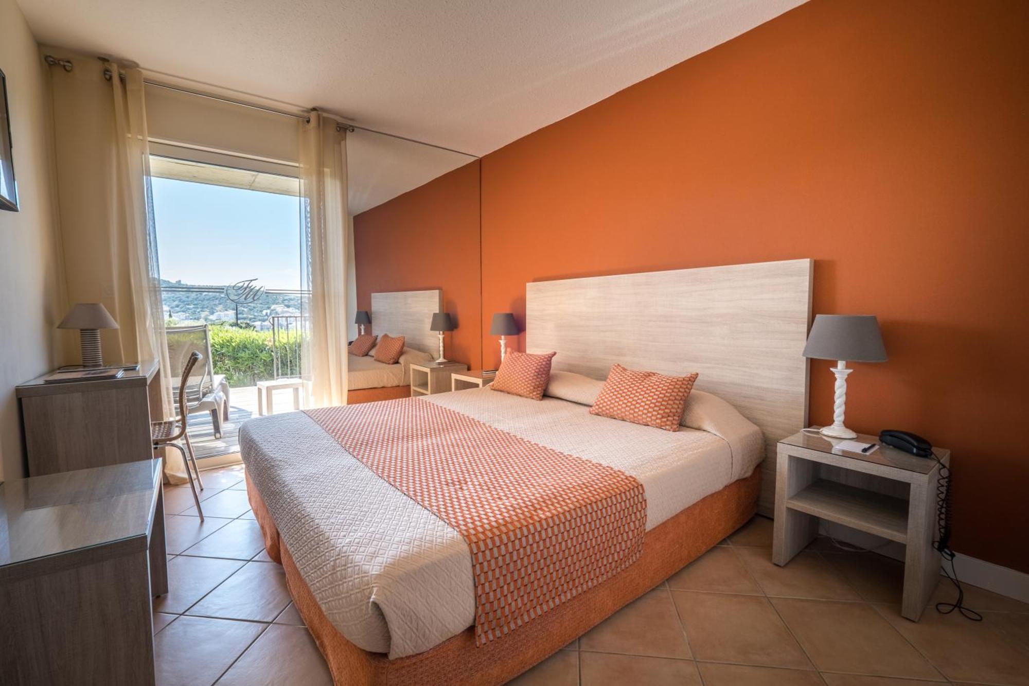 Hotel Funtana Marina LʼÎle-Rousse المظهر الخارجي الصورة